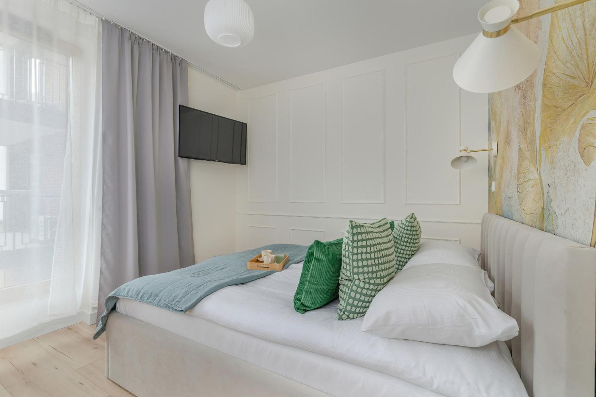 Cozy Apartment Orawska With Balcony By Noclegi Renters Krakau Buitenkant foto