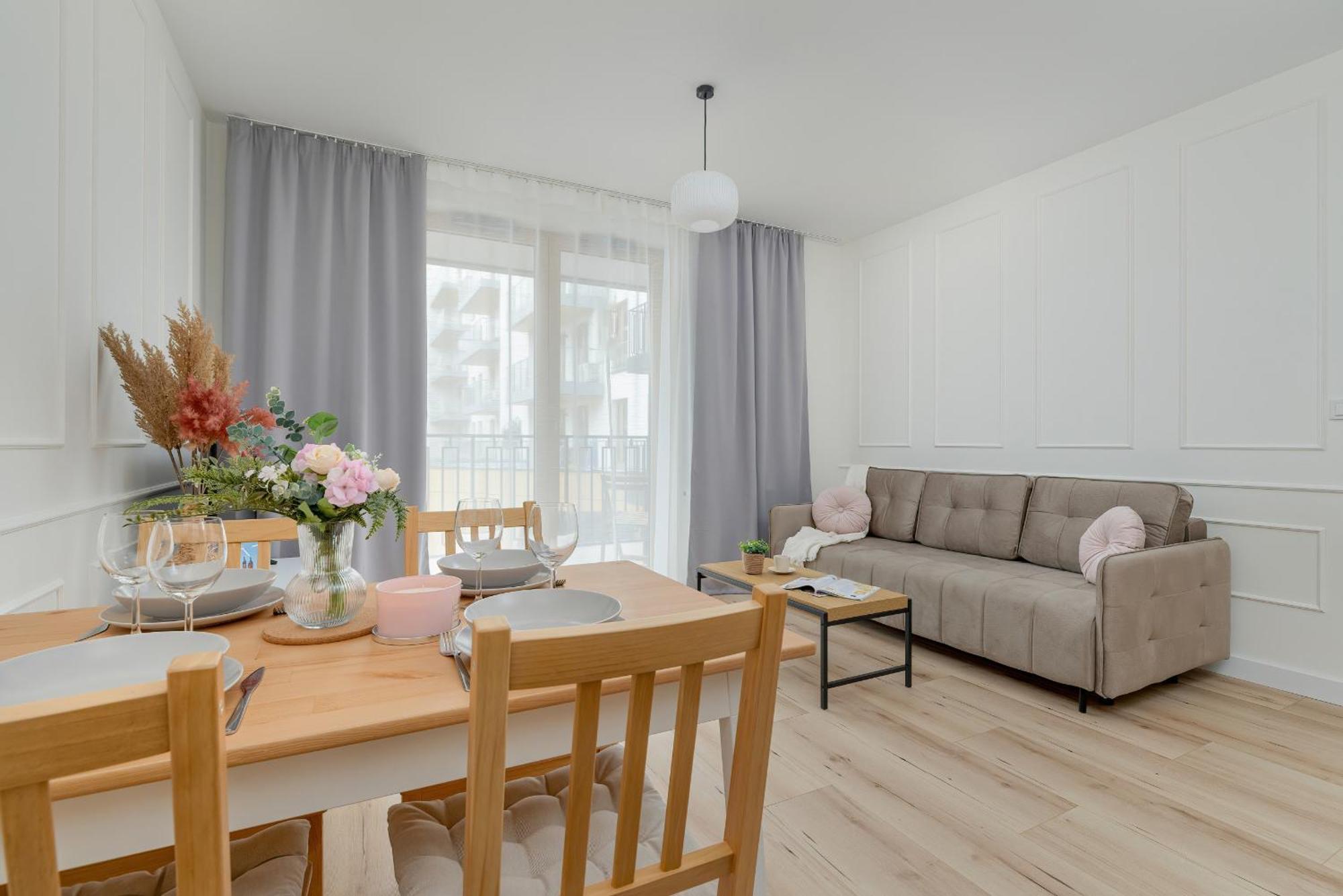 Cozy Apartment Orawska With Balcony By Noclegi Renters Krakau Buitenkant foto