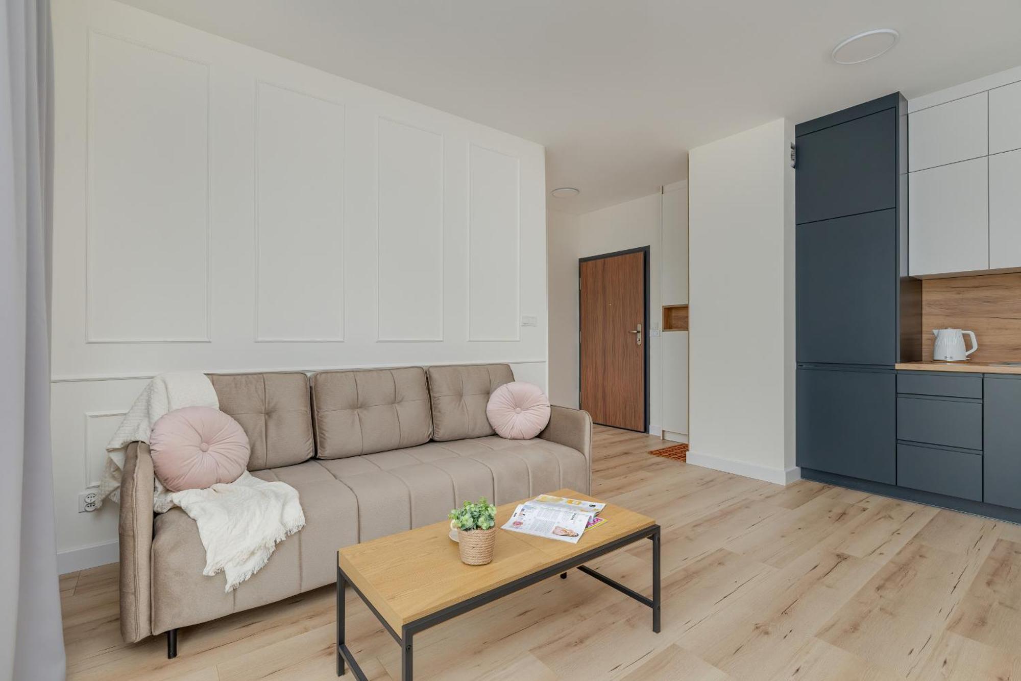 Cozy Apartment Orawska With Balcony By Noclegi Renters Krakau Buitenkant foto
