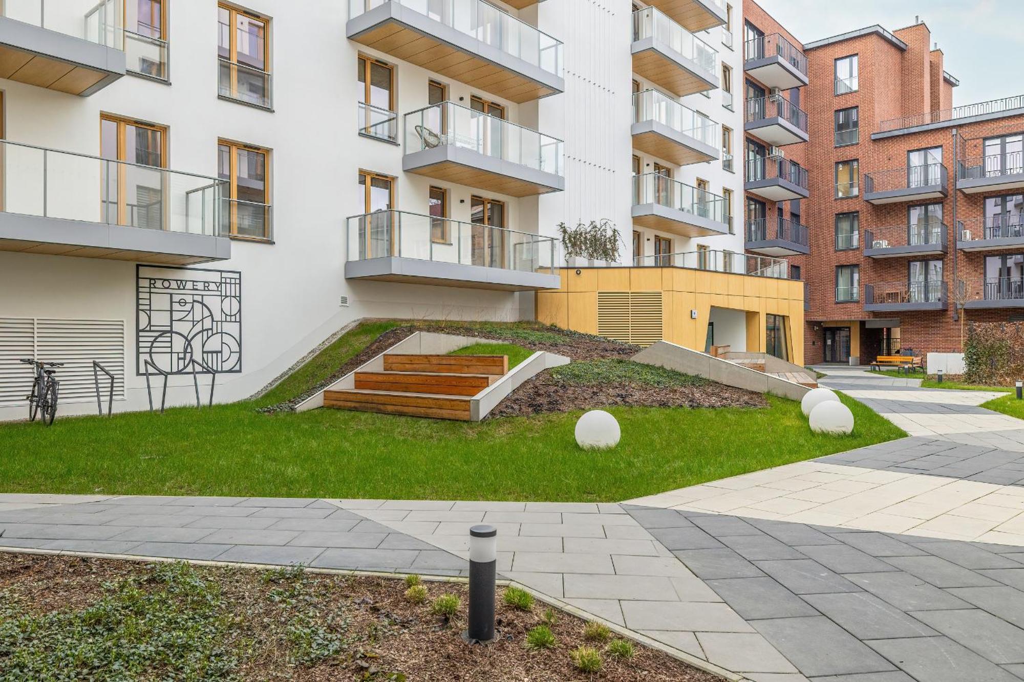 Cozy Apartment Orawska With Balcony By Noclegi Renters Krakau Buitenkant foto